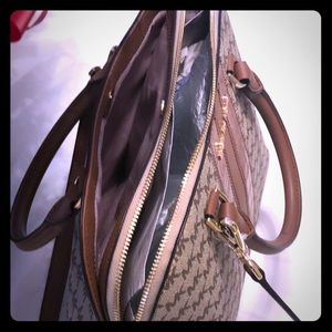 🌸🌼NWT- Michael Kors Leather Satchel Purse🌻🌼